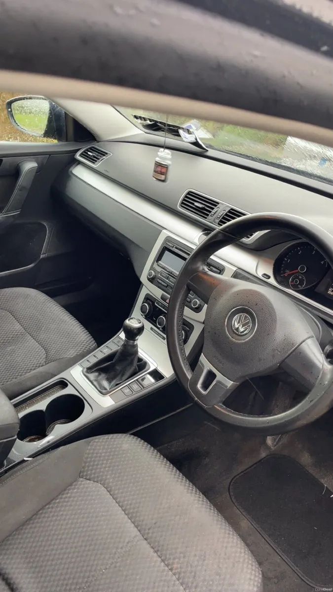 2012 Passat 1.6TDI - Image 2