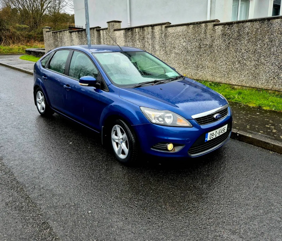 2009 FORD FOCUS (LOW MILEAGE) - Image 2