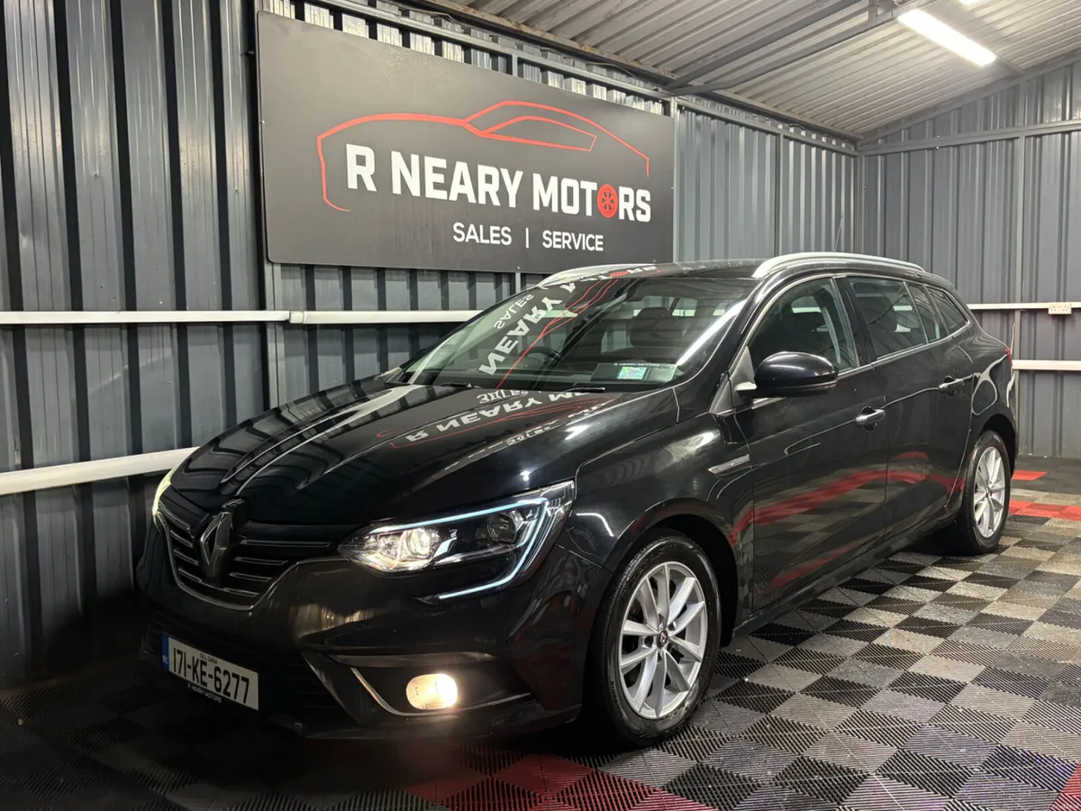 2017 Renault Megane DYNAMIQUE 1.5 Estate - Image 6