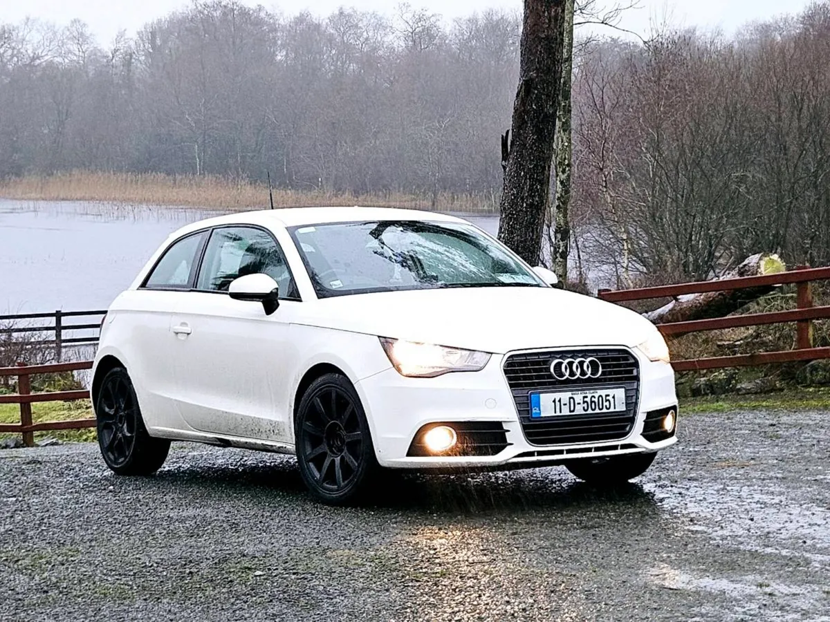 IMMACULATE AUDI A1 1.6 DIESEL IDEAL STARTER CAR - Image 4