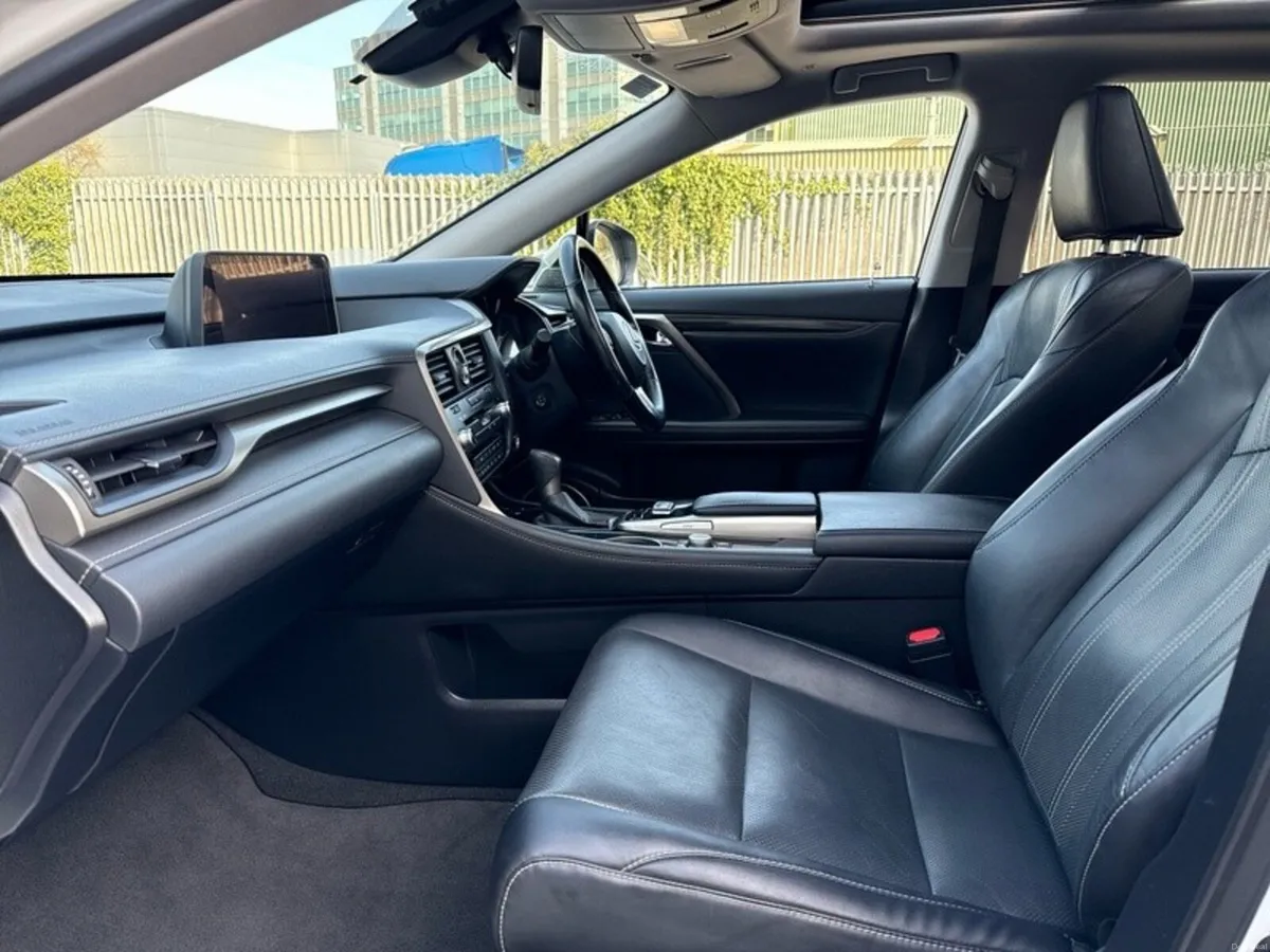 Lexus RX450H LUXURY HYBRID AWD // PANORAMIC ROOF / - Image 6