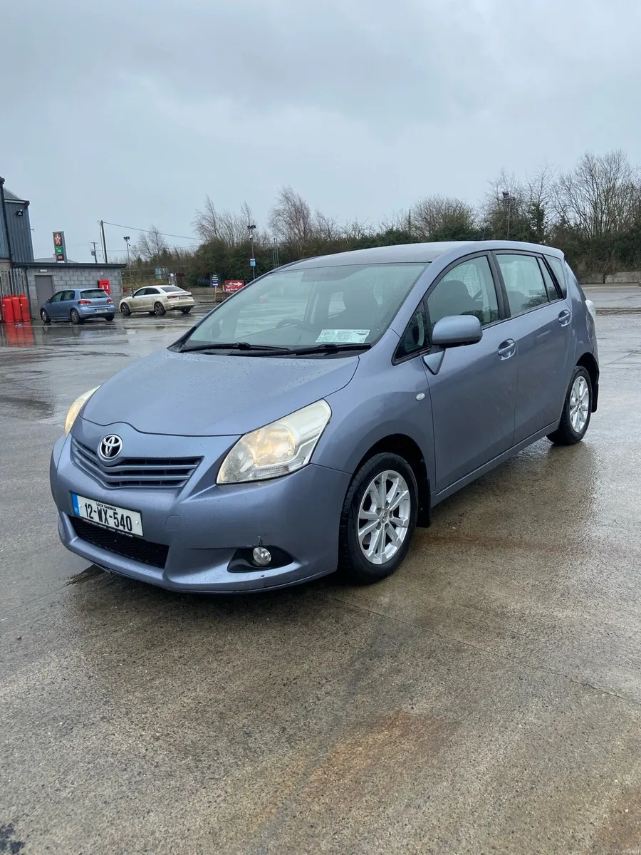 Toyota Verso 7 seater diesel - Image 2