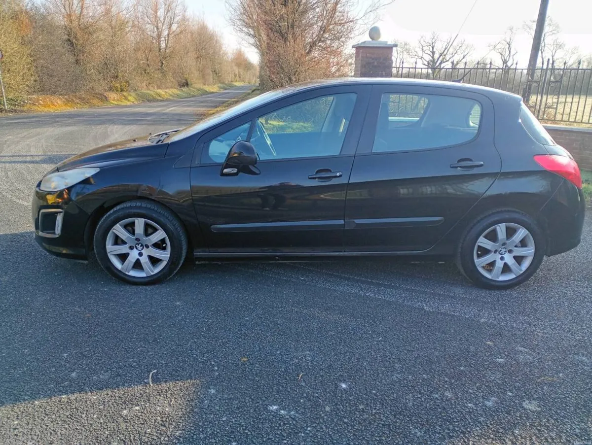 Peugeot 308 - Image 3