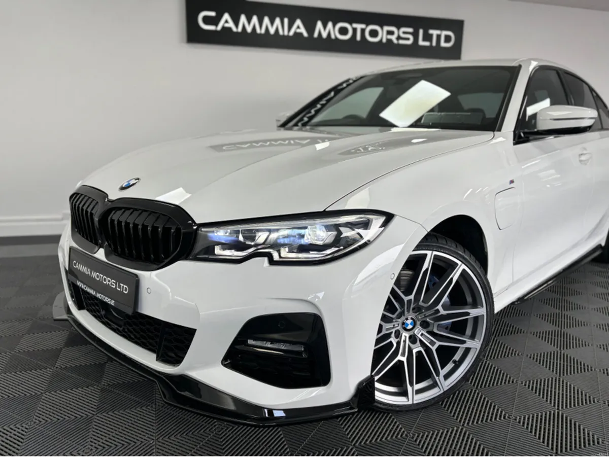 BMW 3-Series BMW 330E M-SPORT AUTO HYBRID*ONLY 14, - Image 3