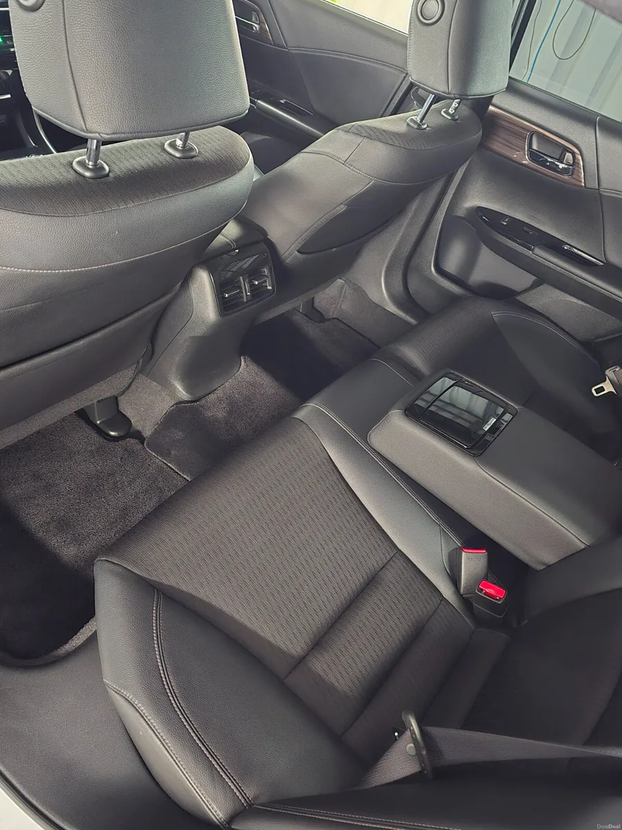 €8990 Honda Accord 2016 automatic.  Hybrid €8990 - Image 4