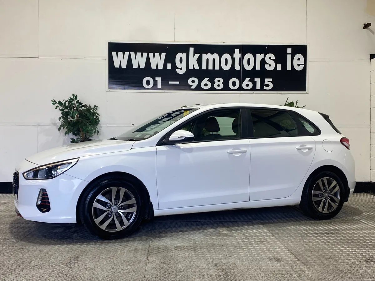Hyundai i30 2019//PETROL///FINANCE AVAILABLE - Image 2