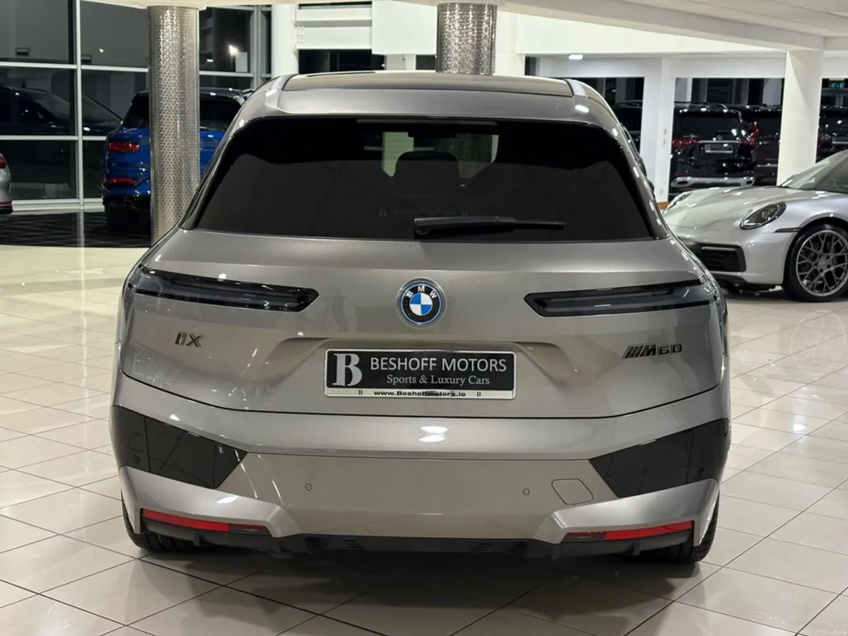 BMW iX IX M60 X-DRIVE=HUGE SPEC//AS NEW=FULL SERVI - Image 4