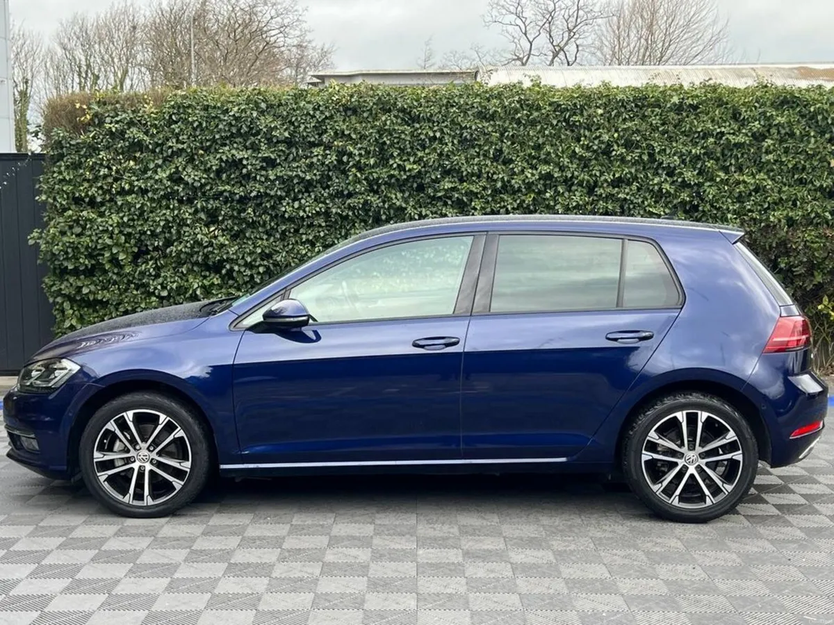 Volkswagen Golf COMFORTLINE 2.0 TDI ** HIGH SPEC * - Image 3
