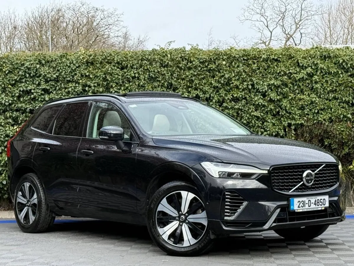 Volvo XC60 T6 PLUS DARK AWD 2.0 HYBRID ** HUGE SPE - Image 3