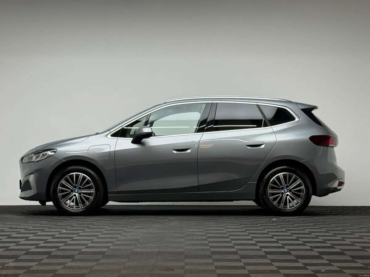 BMW 2-Series 225 LUXURY 1.5 XDRIVE 241HP - Image 4