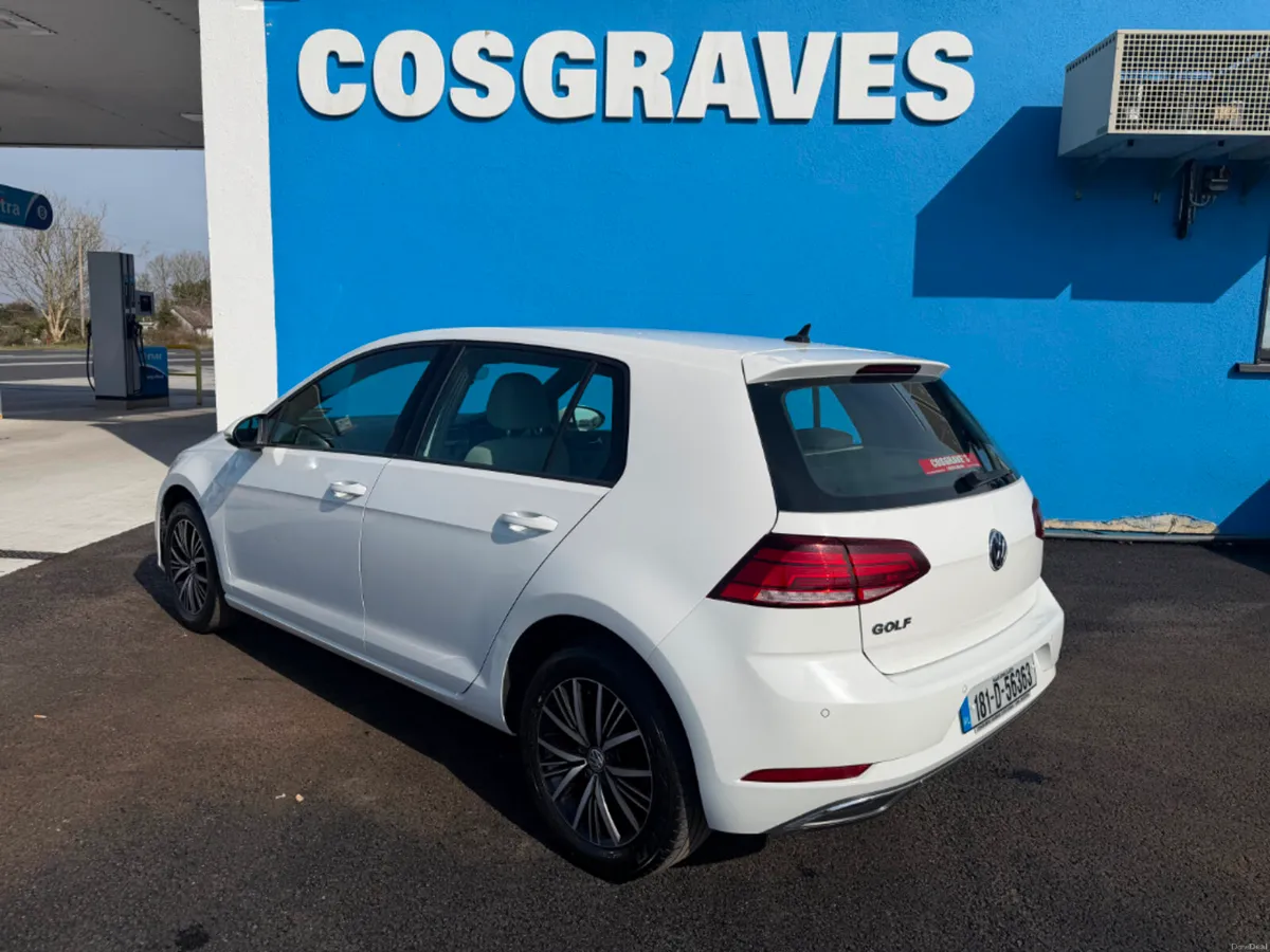 Volkswagen Golf SE NAVIGATION TDI *APPLE CAR PLAY - Image 4