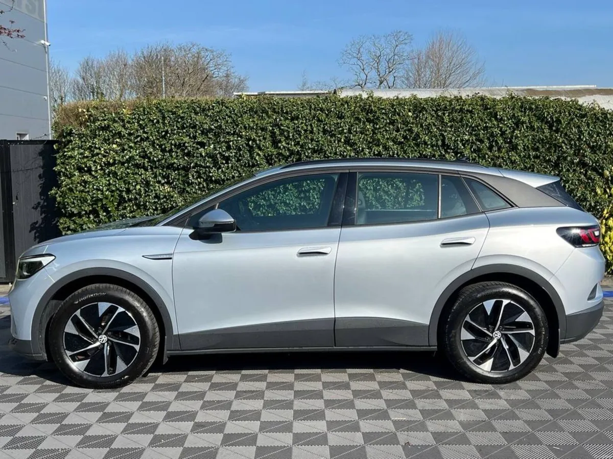 Volkswagen ID.4 PURE LIFE 52KWH // LOW MILEAGE // - Image 3
