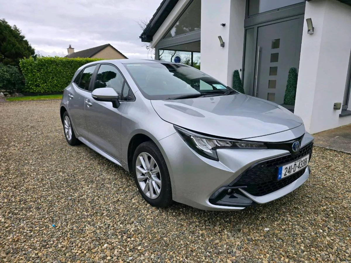 Toyota Corolla - Image 2