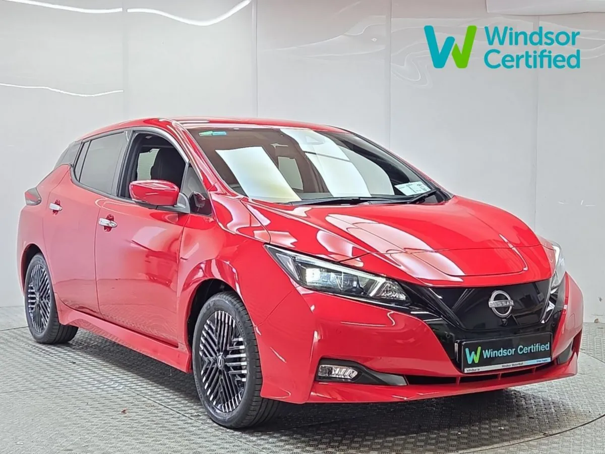 Nissan Leaf SVE 40KWH EV - Image 1