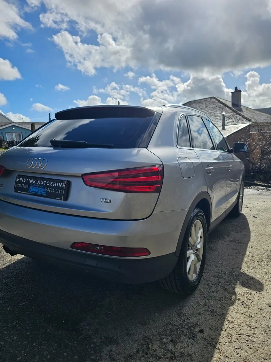 Audi Q3 2015 - Image 4