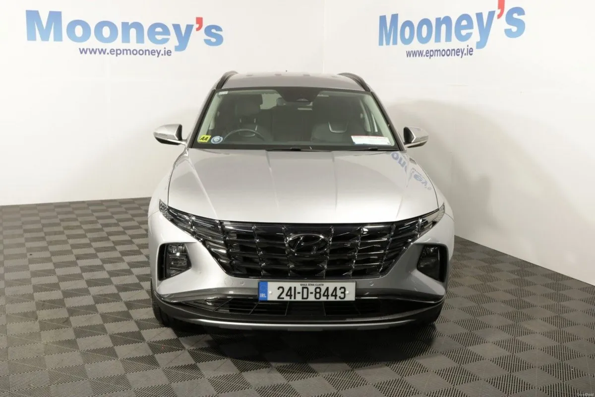 Hyundai Tucson HYBRID VERY LOW MILEAGE EXECUTIVE P - Image 2