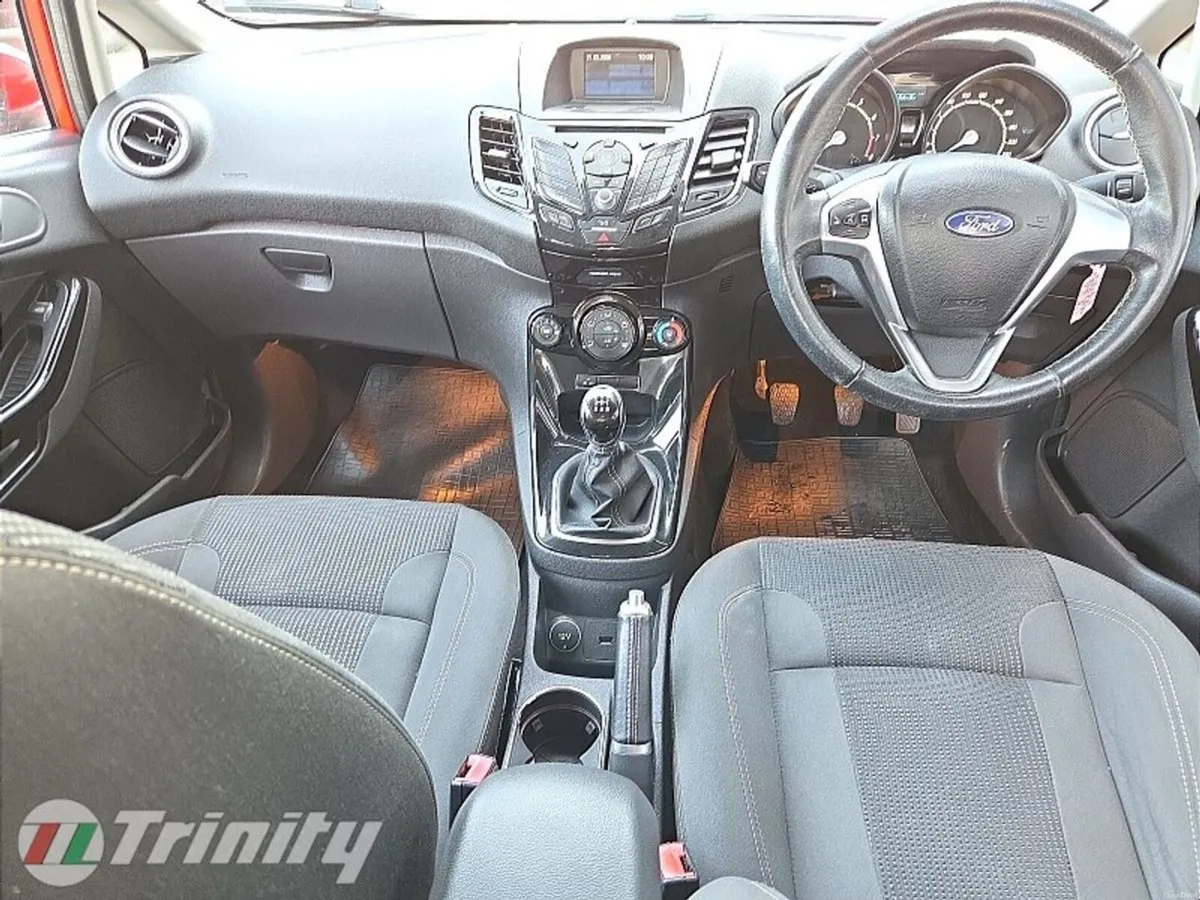 Ford Fiesta ** 1.0 ECOBOOST ** 65PS S/S TITANIUM * - Image 2