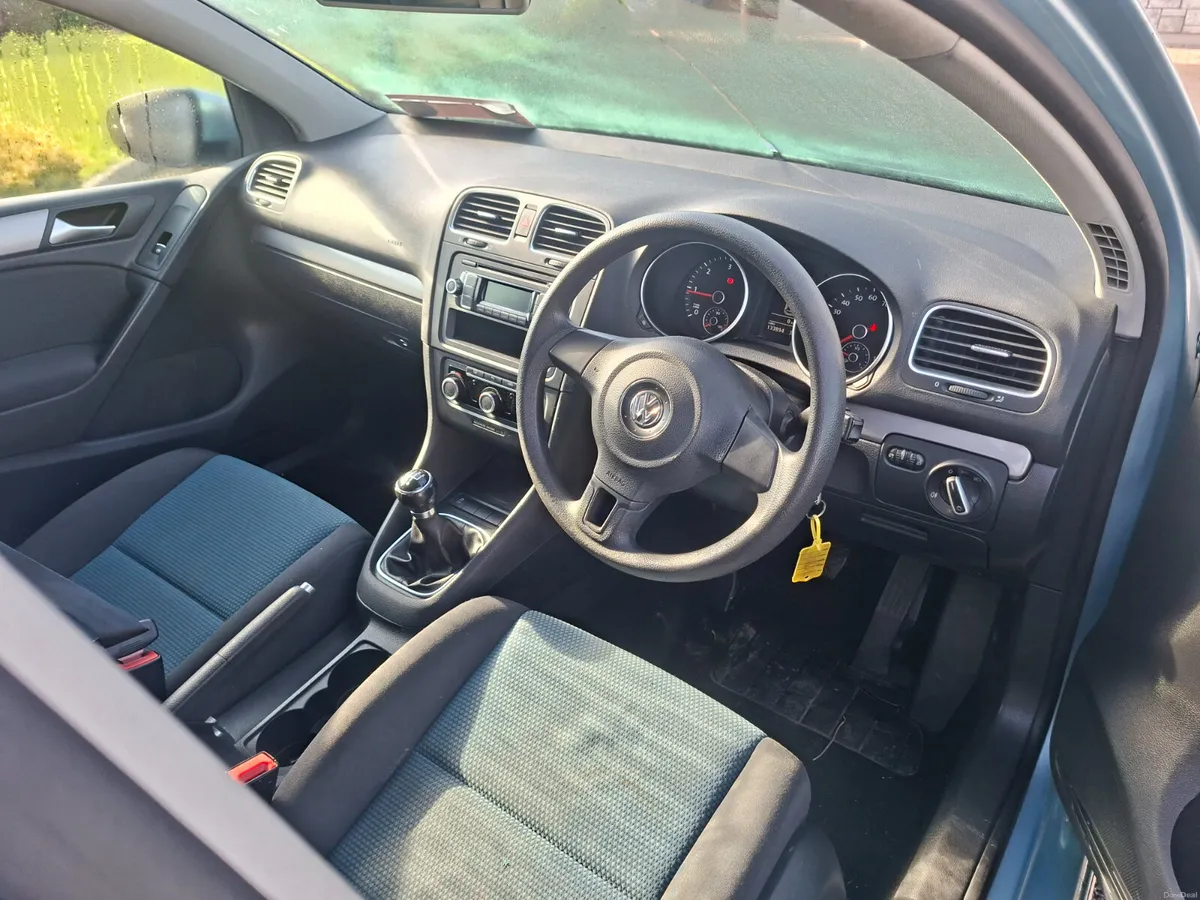 Volkswagen Golf 2012 - Image 4