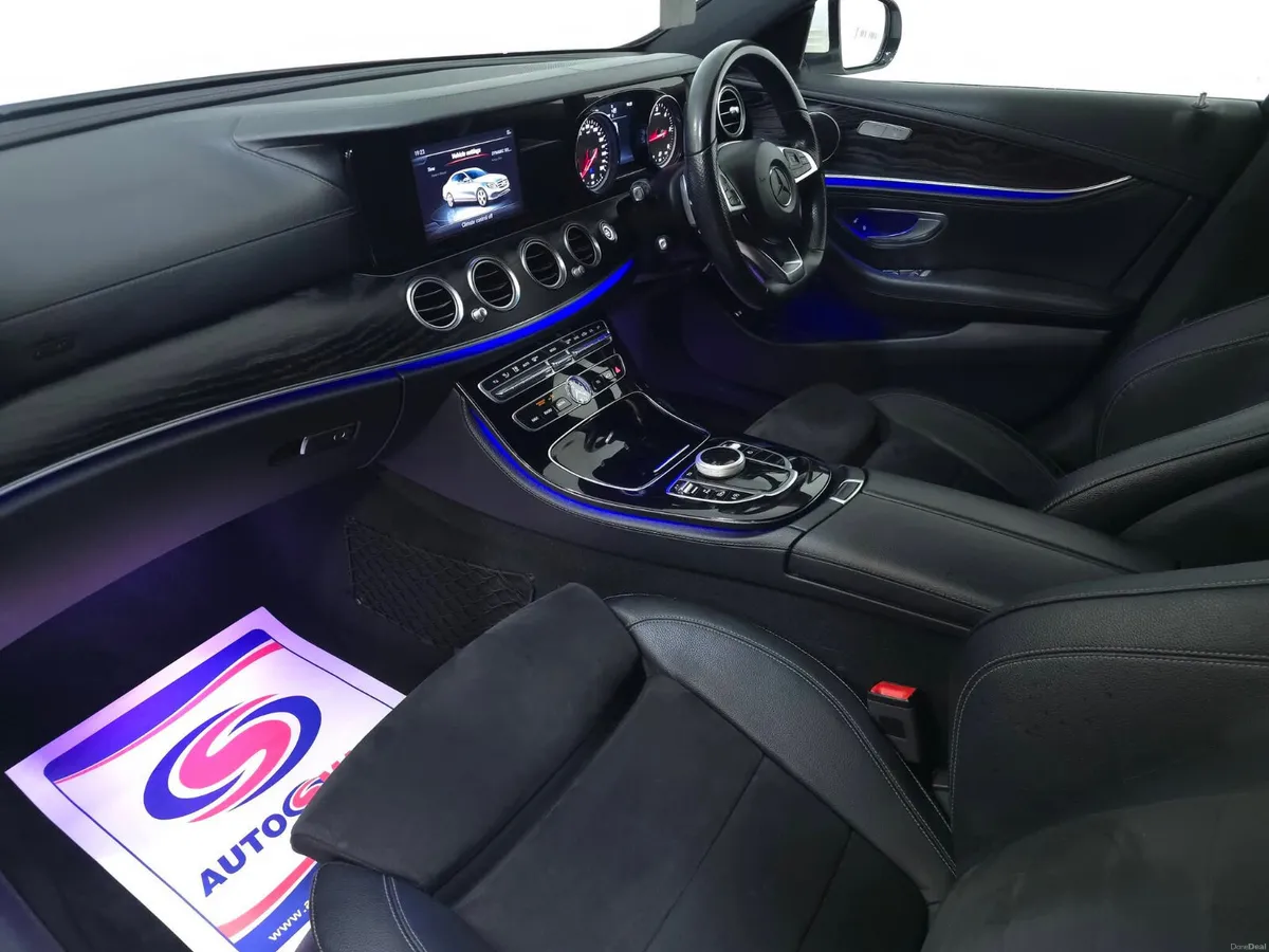 Mercedes-Benz E220 2.0D AMG LINE - Image 4