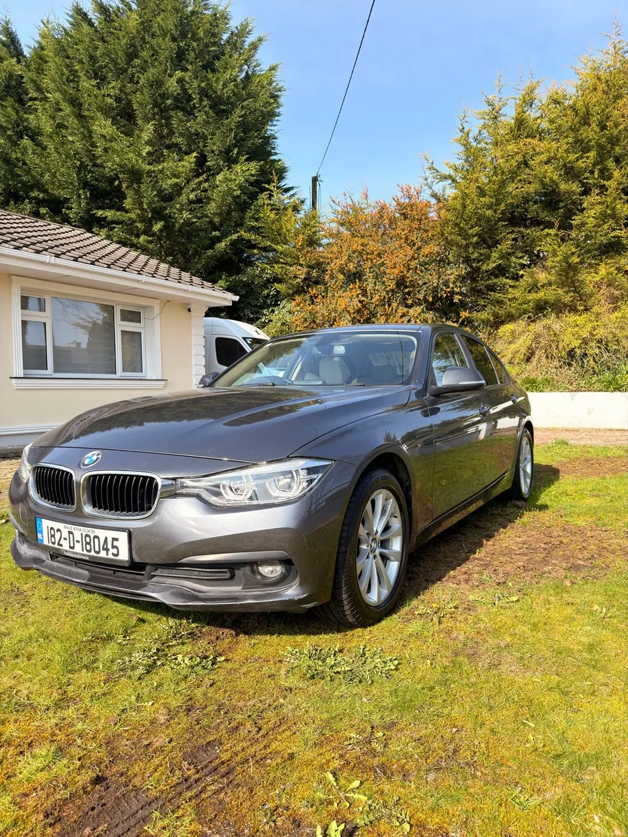 BMW 3-Series 2018 - Image 5