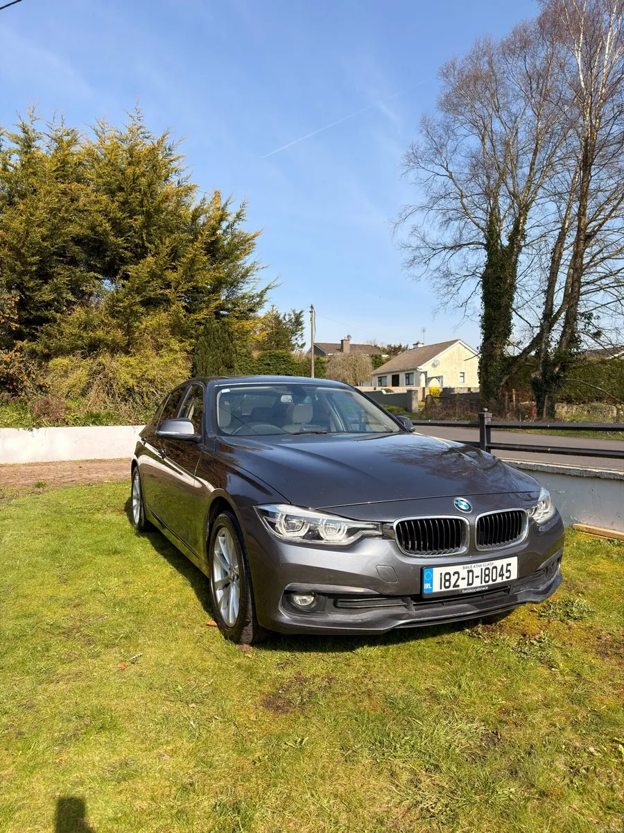 BMW 3-Series 2018 - Image 6