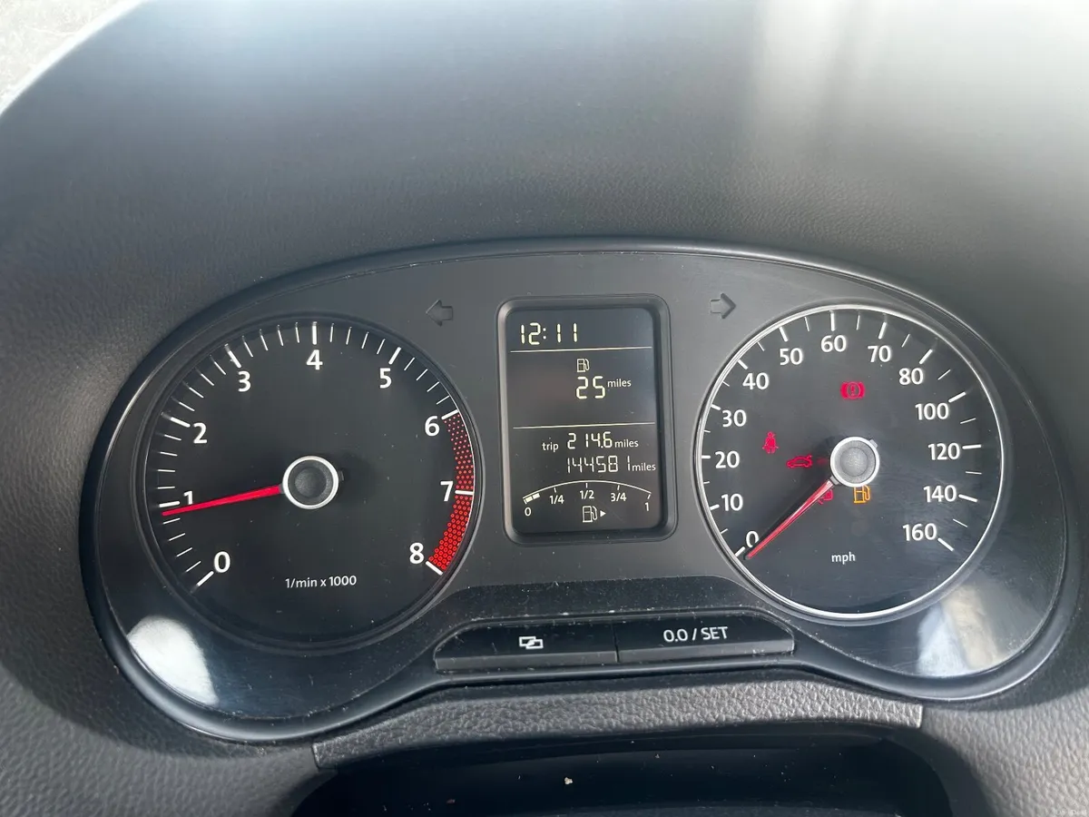 * NEW NCT *Volkswagen Polo 2011 - Image 2