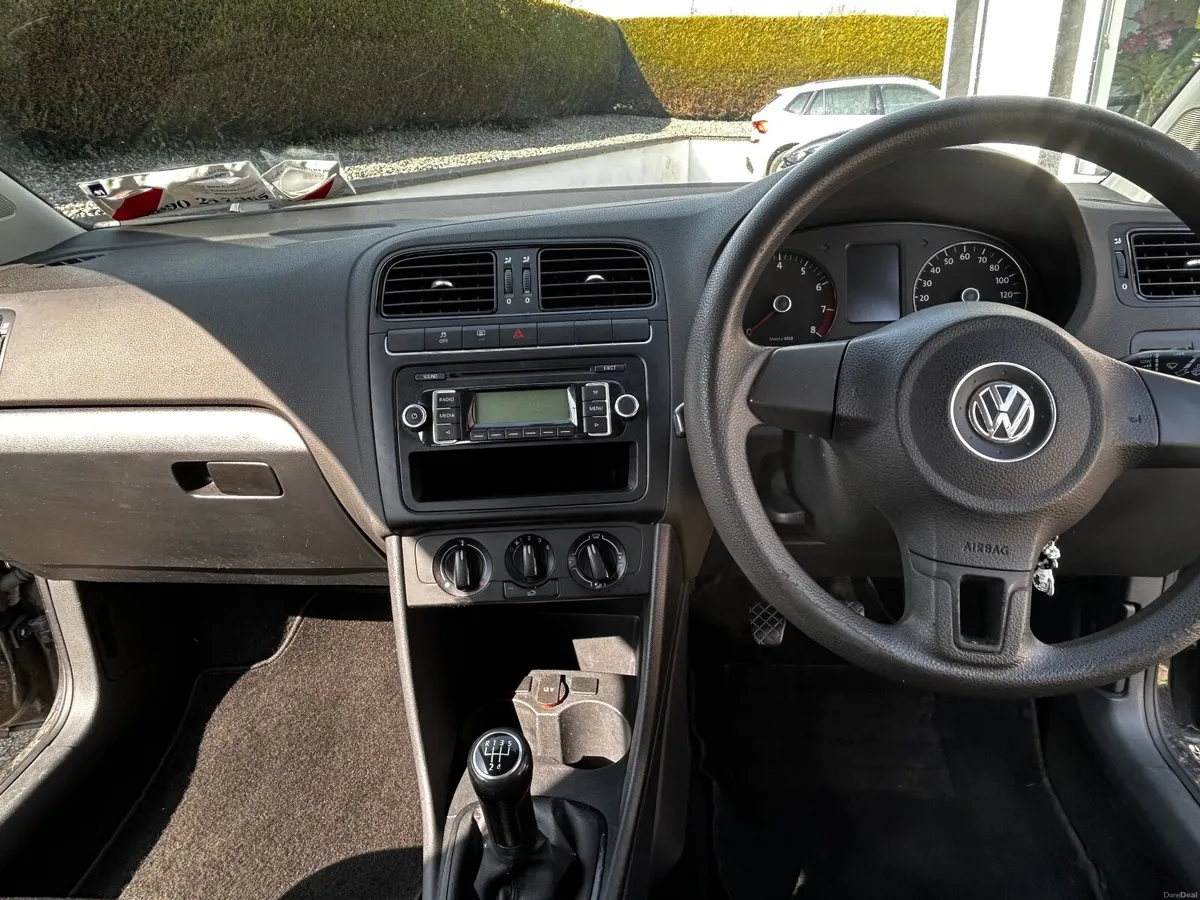 * NEW NCT *Volkswagen Polo 2011 - Image 4