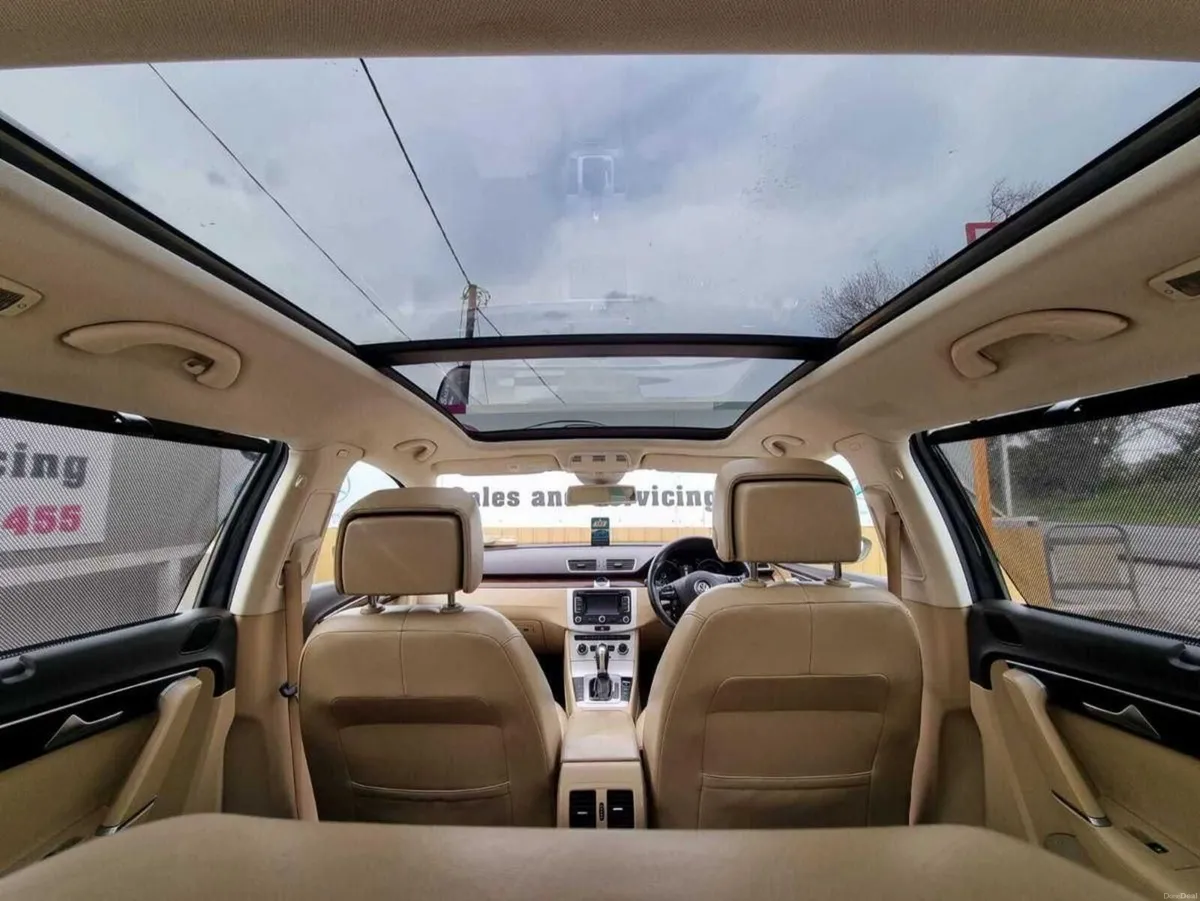 Volkswagen Passat 2012 - Image 1