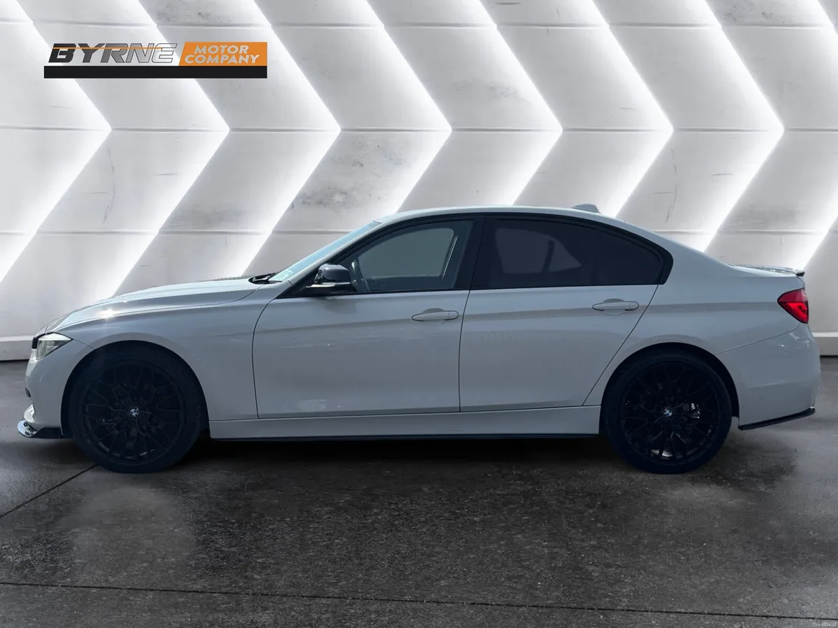 BMW 320D LUXURY AUTO 2016 - Image 2