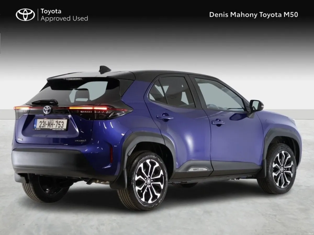 Toyota Yaris Cross Luna Sport Hybrid - Image 2