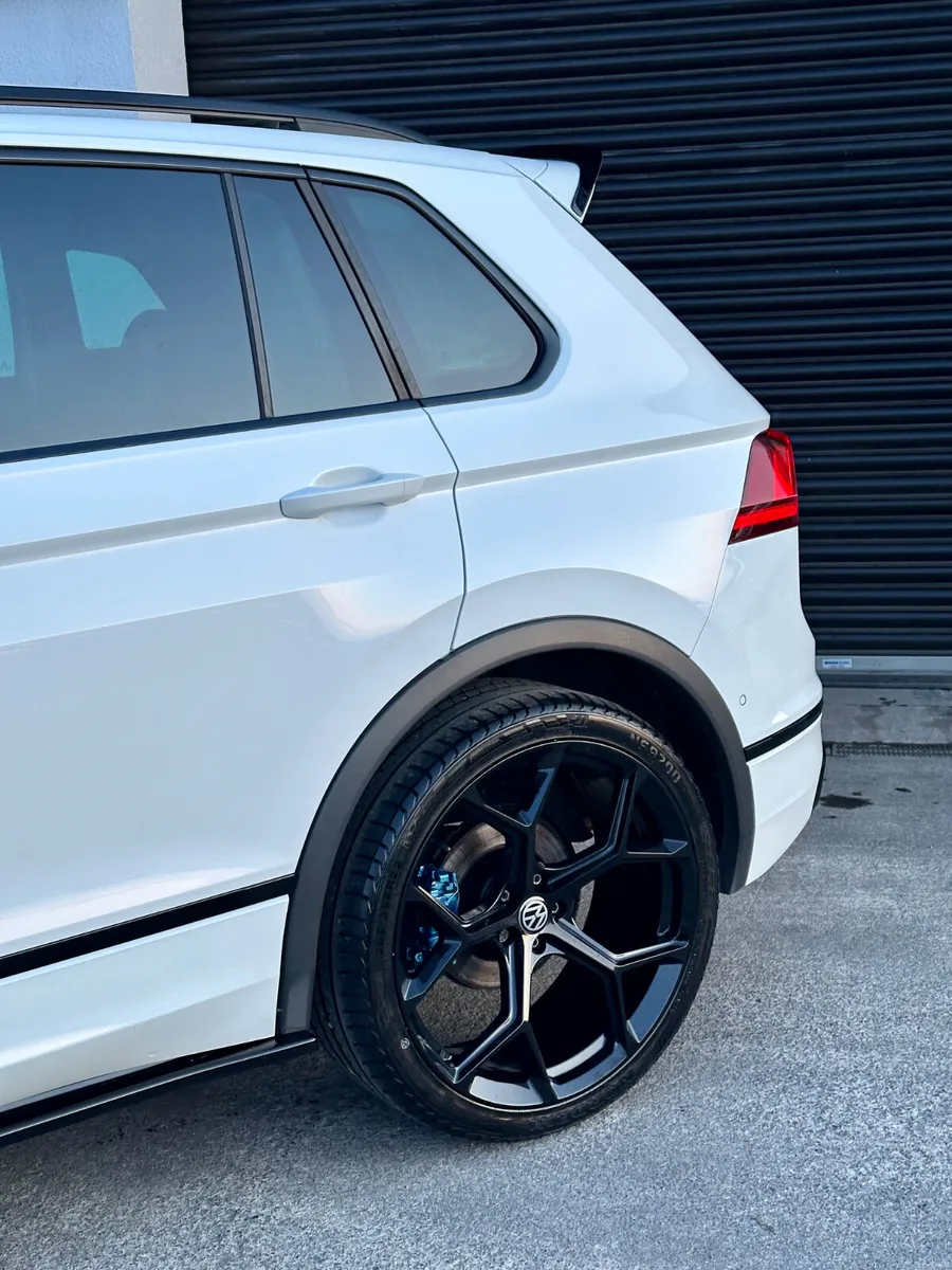 2020 202 VOLKSWAGEN TIGUAN RLINE BLACK EDITION TOP - Image 3