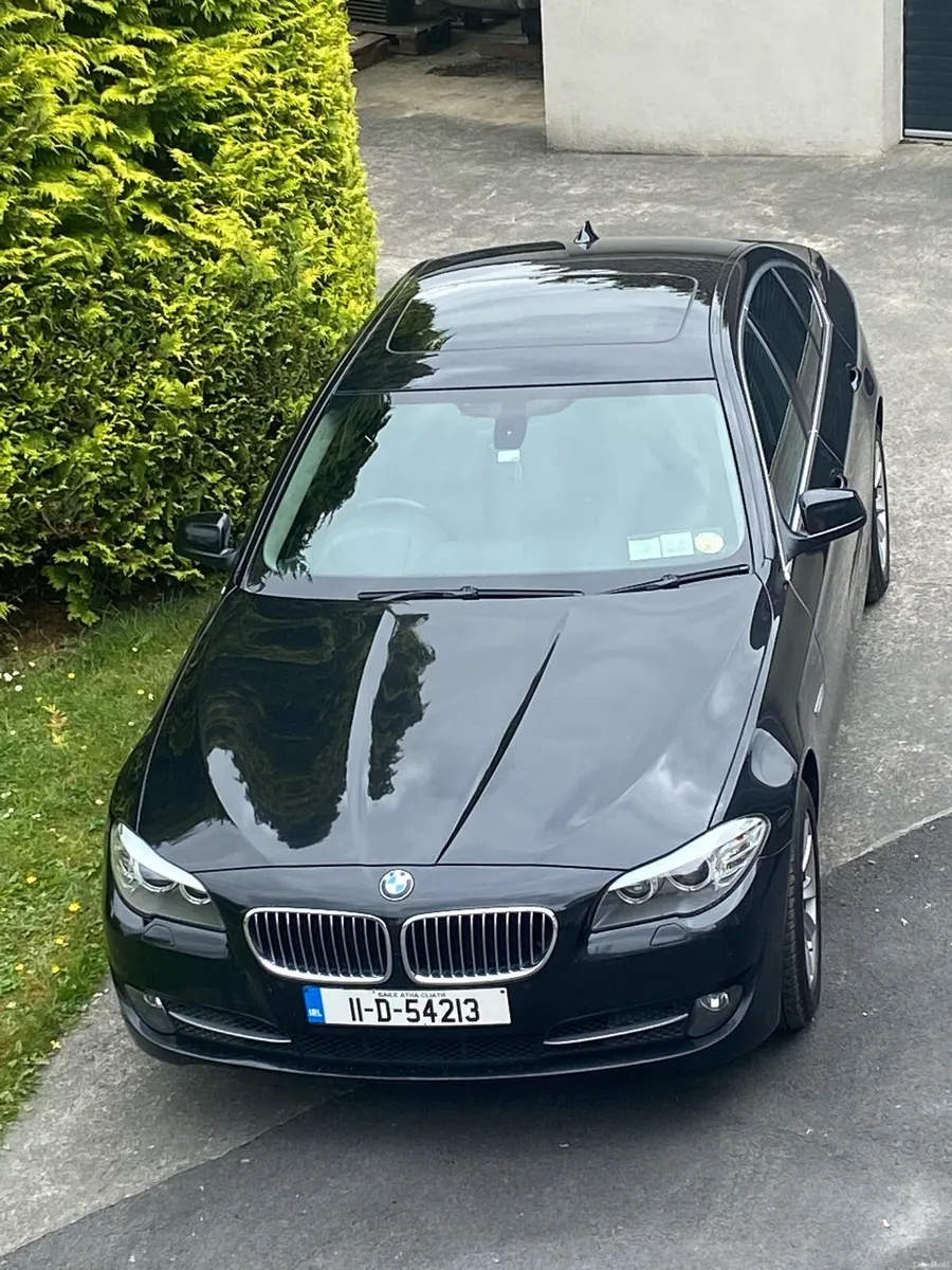 BMW 5 Series manual - Image 1