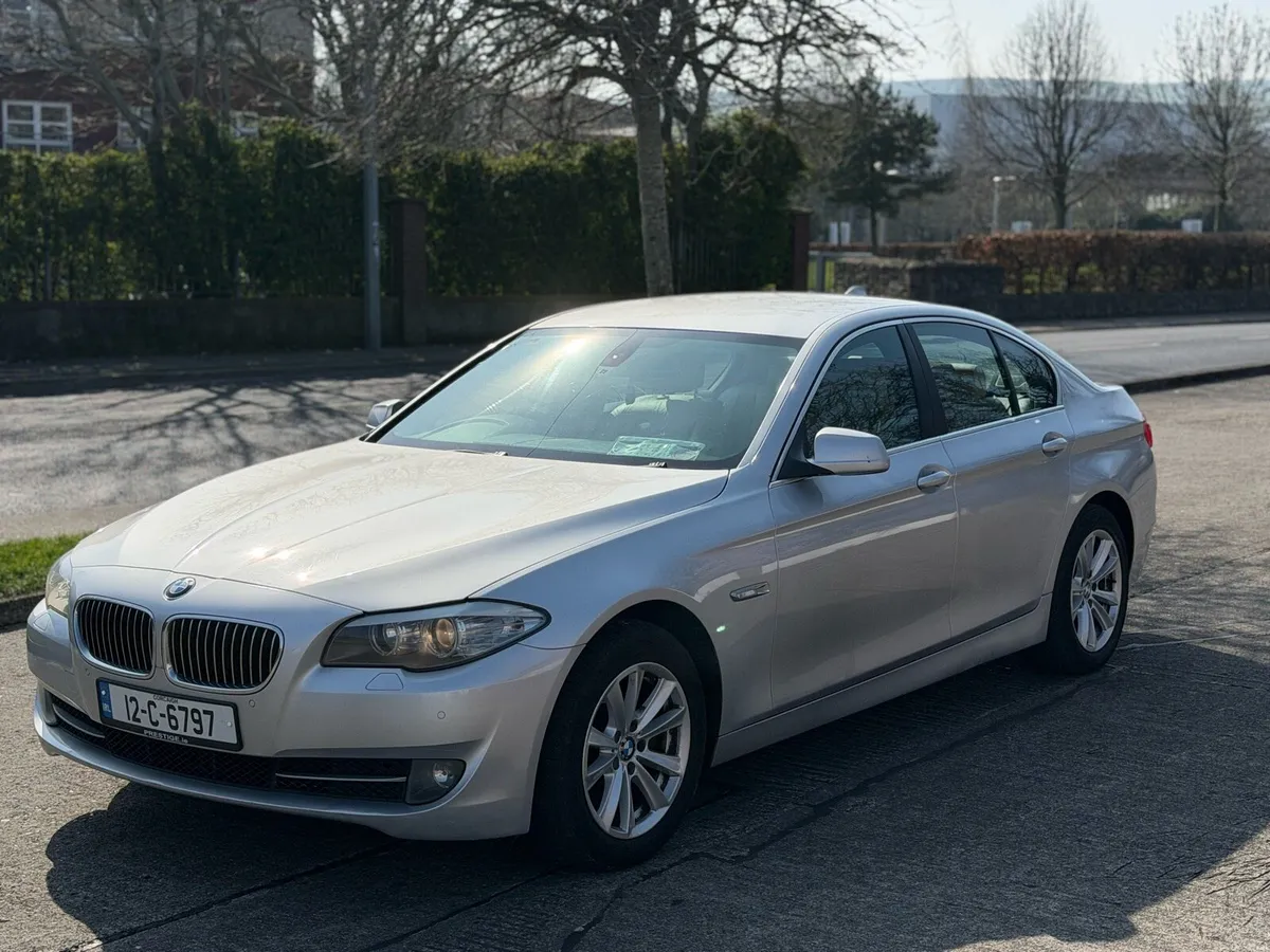 Bmw 520d 2012 - Image 2