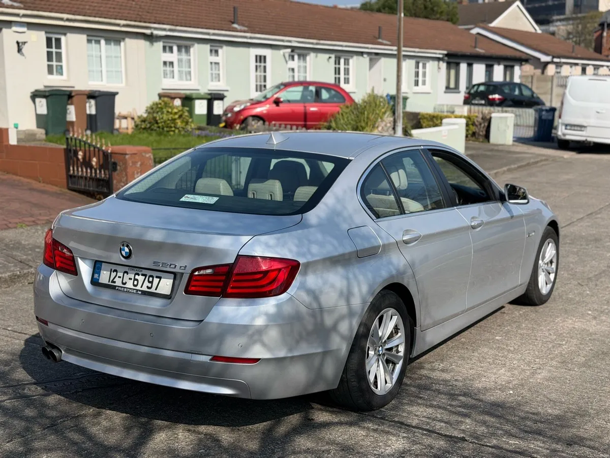 Bmw 520d 2012 - Image 4