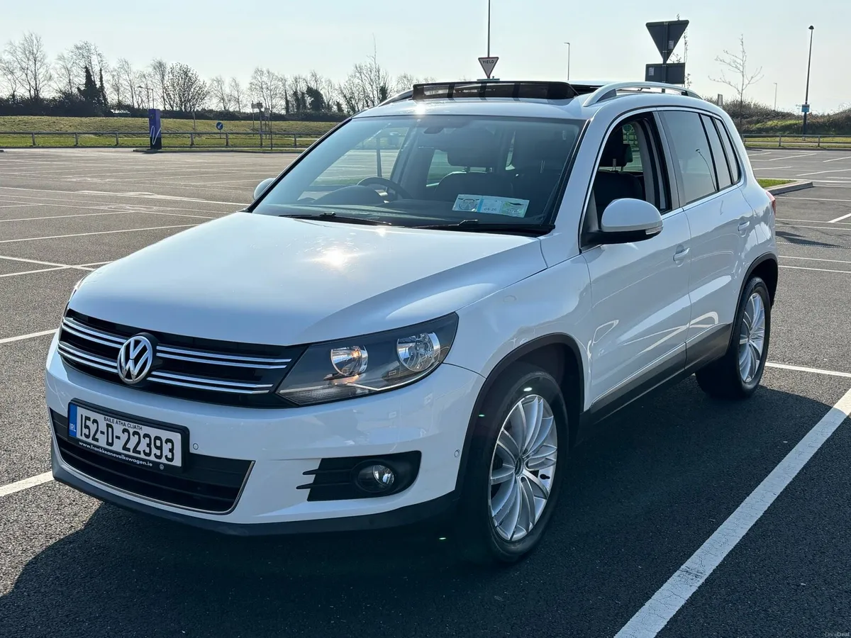 152 TIGUAN SPORT SUNROOF & LEATHER - Image 2