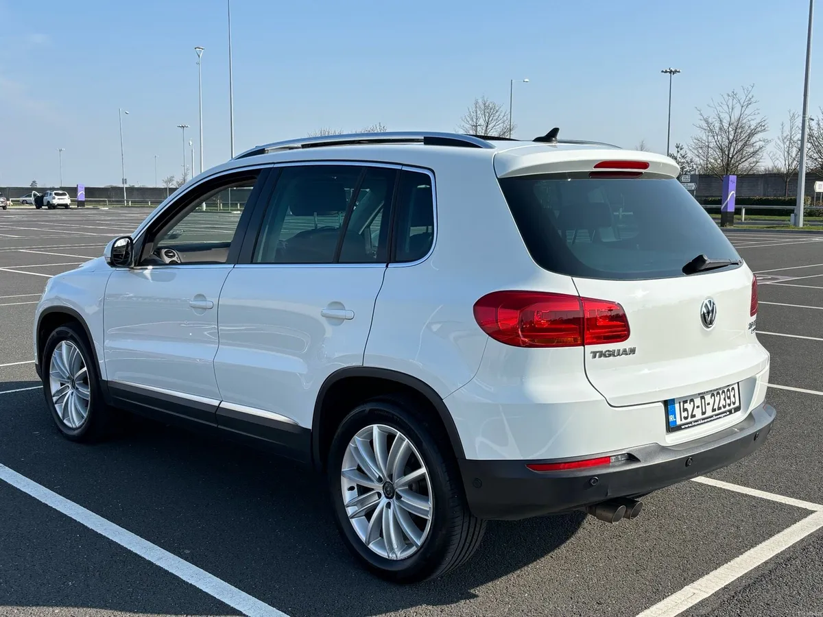 152 TIGUAN SPORT SUNROOF & LEATHER - Image 3