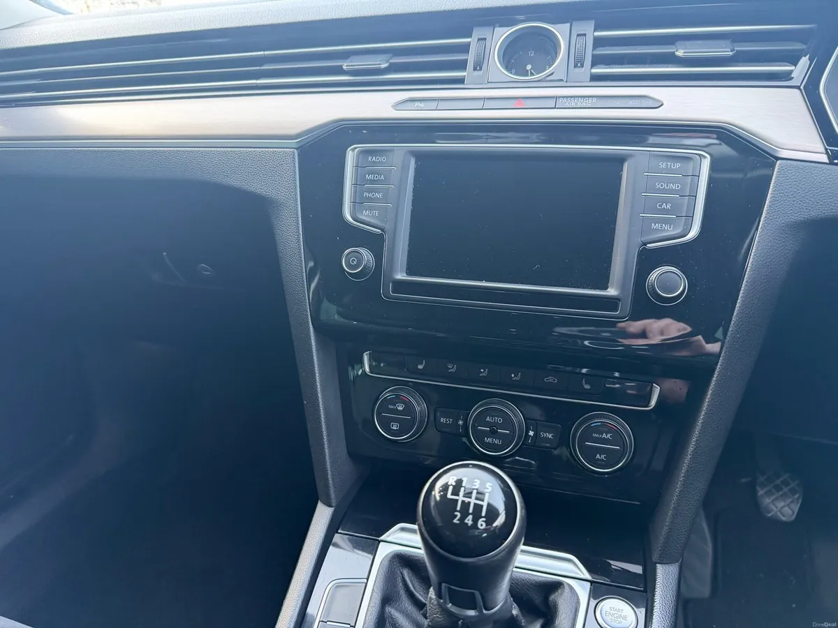 VW Passat 2.0Tdi Estate High Spec - Image 3