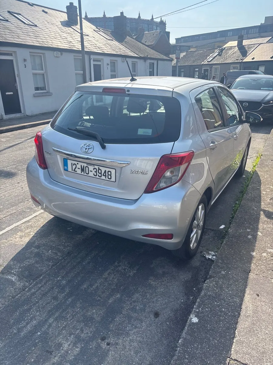 Toyota Yaris 2012 - Image 1