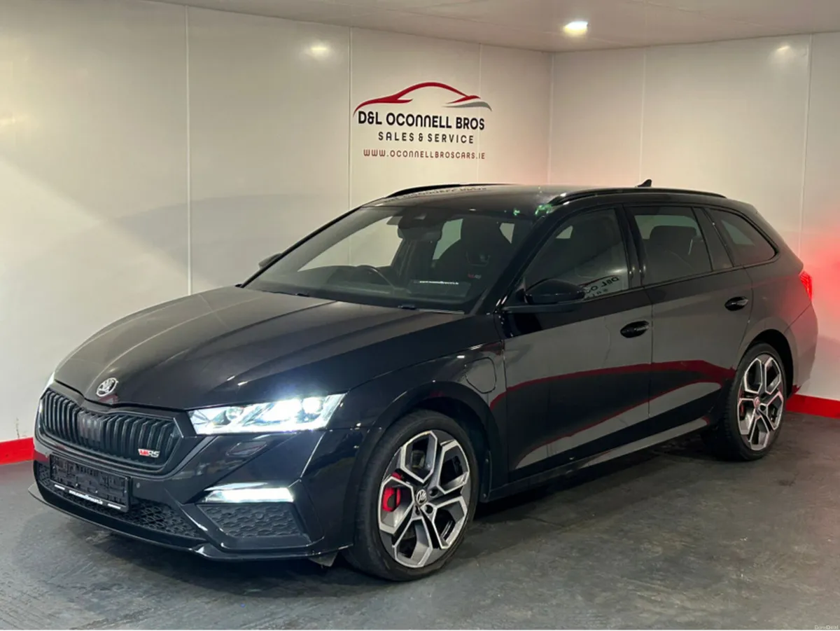 Skoda Octavia VRS TSI IV S-A DSG 252BHP Hybrid - Image 2