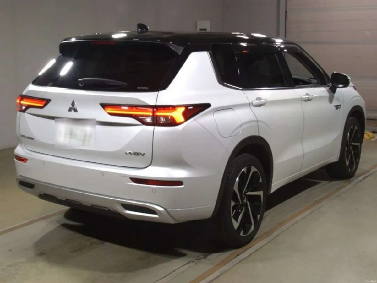 Mitsubishi Outlander COMING SOON - Image 2