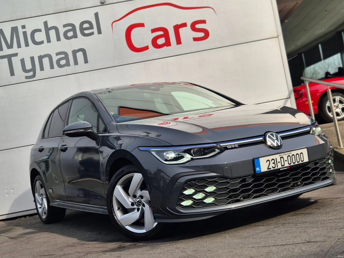 2023 VW Golf GTE PHEV, 19” Alloys, CarPlay, Camera - Image 4