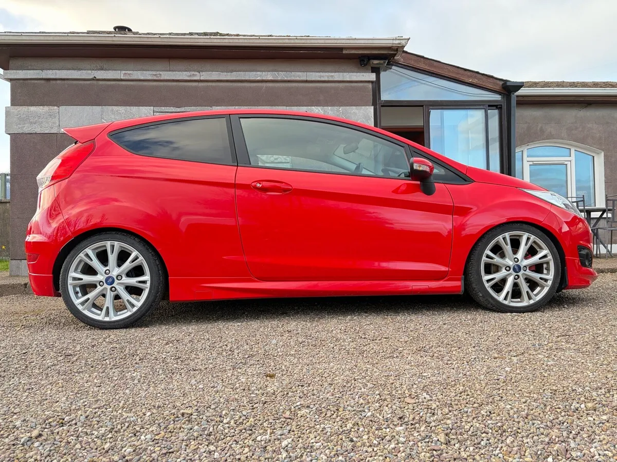 Ford Fiesta Zetec S – 1.0 Petrol (125hp) – Low KM - Image 3