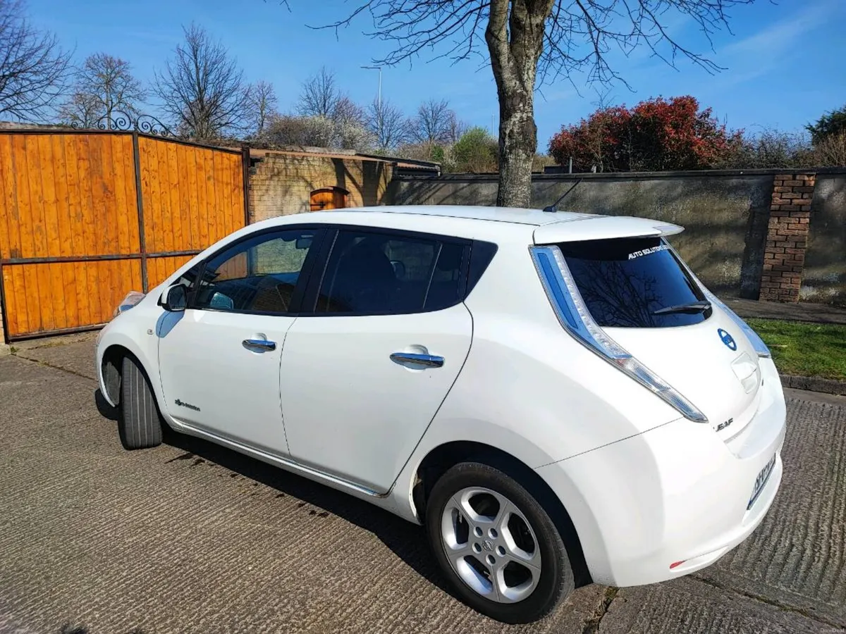 Nissan leaf 151 Automatic, full NCT, top spec - Image 4