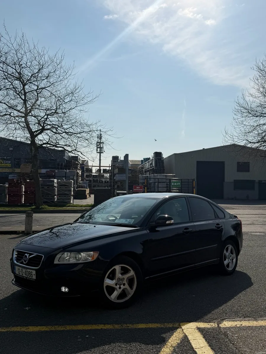 Volvo S40 1.6 Diesel Nct 05/26 & Tax - Image 3