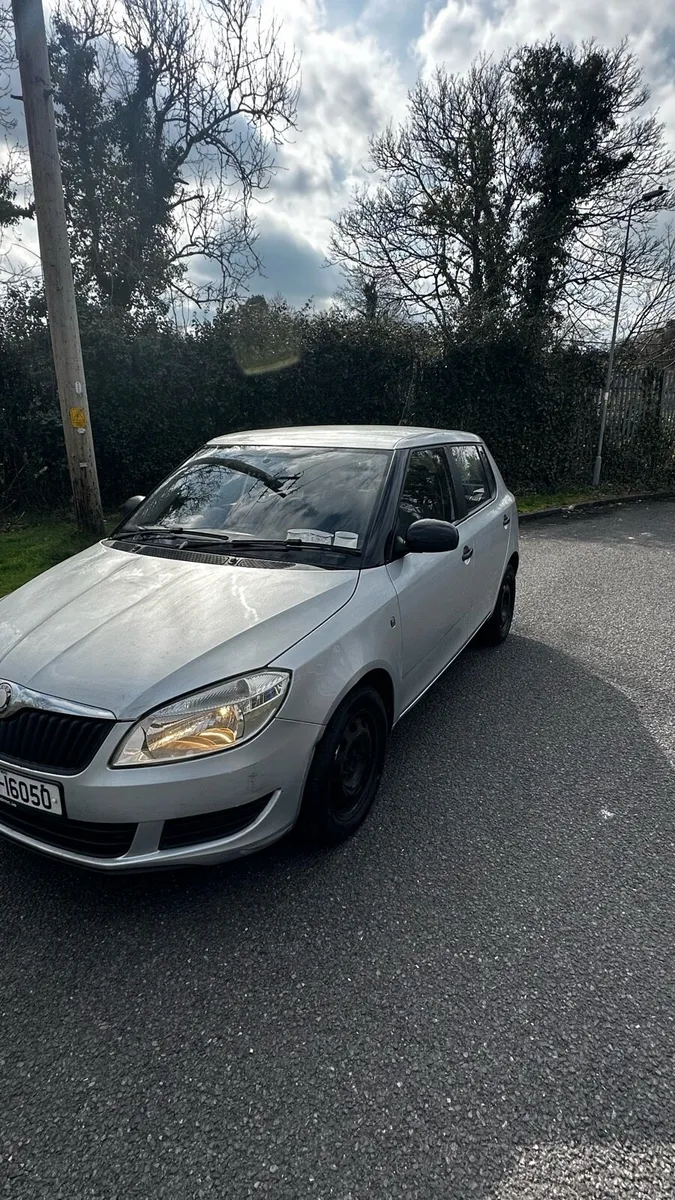 Skoda Fabia 2010 - Image 2