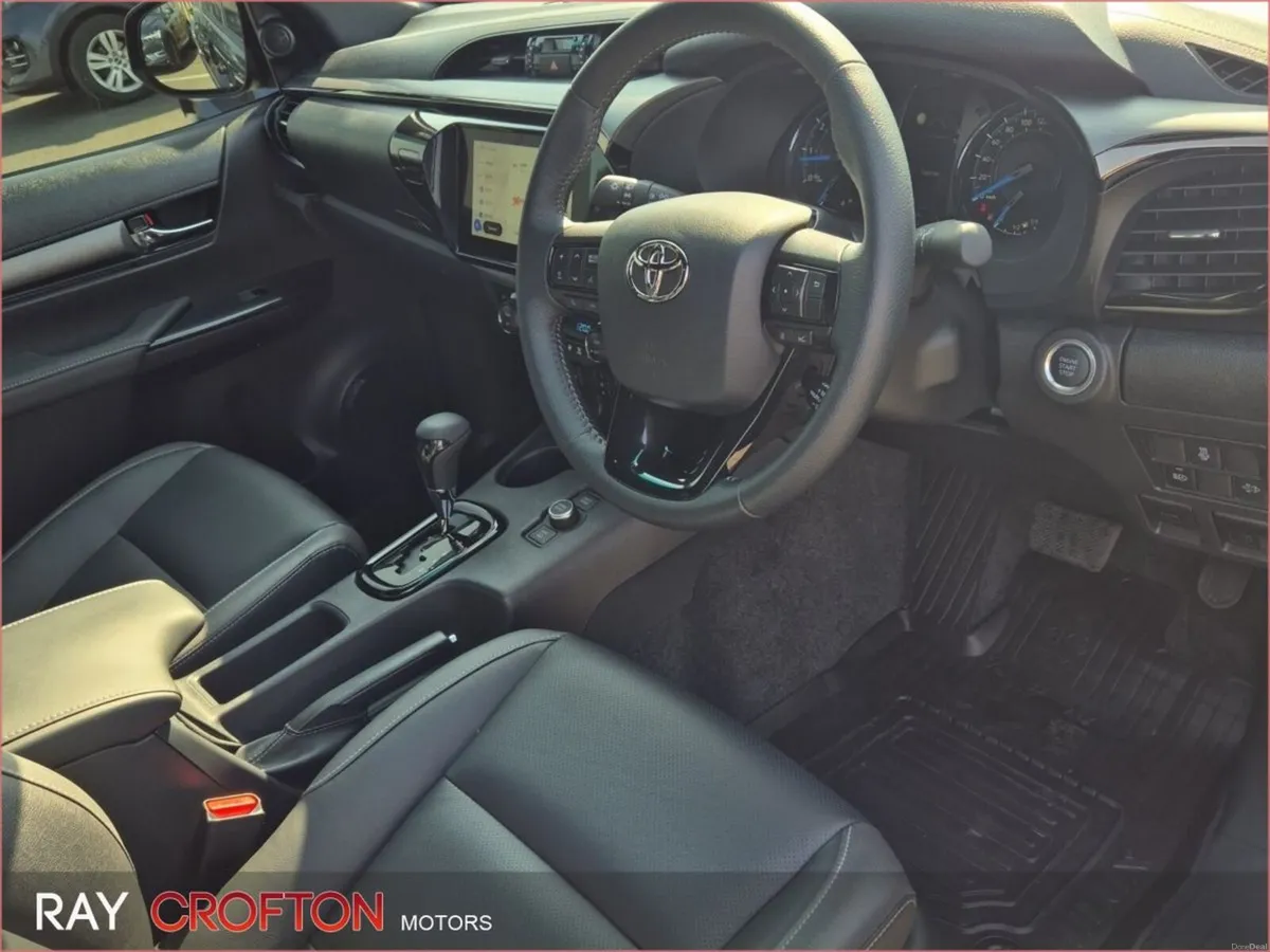 Toyota Hilux Hilux Invincible X Mhev 4Wd A  Invinc - Image 3