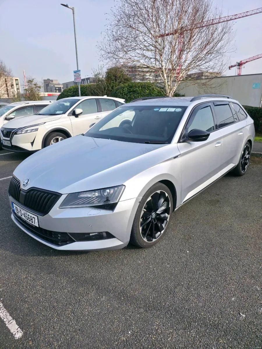Škoda Superb SportLine Plus 2.0 TDI 190HP - Image 2
