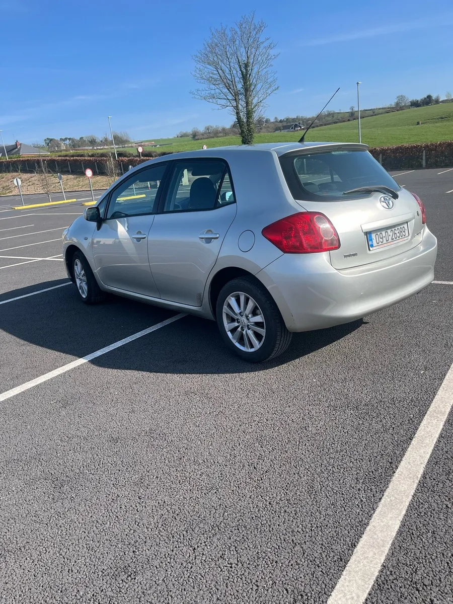 Toyota auris - Image 4