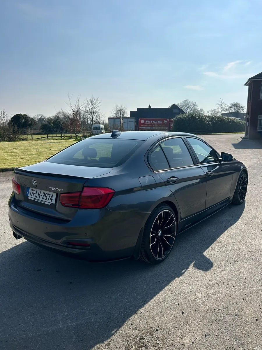 2017 BMW 320D - Image 4