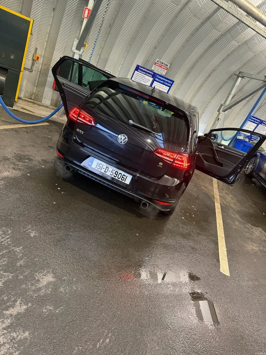 2015 GTI - Image 2